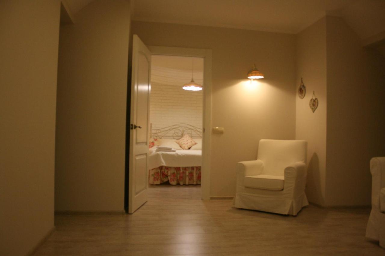 Family House Lambert Ξενοδοχείο Berehove  Δωμάτιο φωτογραφία